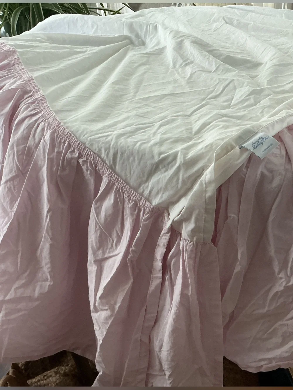 NWOT Simply Shabby Chic Ruffled Bedskirt